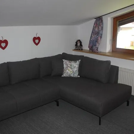 Schattwalder Hof 2* שטוולד